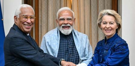 El primer ministre indi,Narendra Modi, amb António Costa iUrsula von der Leyen