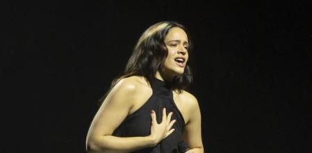 Rosalía durante su actuación en el concierto de Act for Palestine&nbsp;