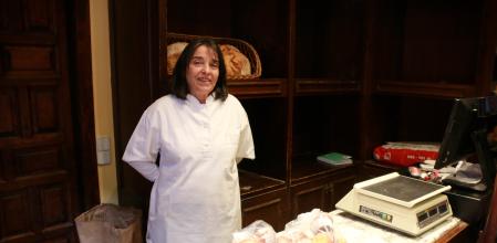 Leonor Bernat, copropietària de la fleca de Planoles