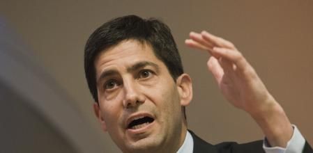 Kevin Warsh, de 55 años, es el nominado de Trump para sustituir a Jerome Powell al frente de la Reserva Federal si el Senado lo confirma&nbsp;