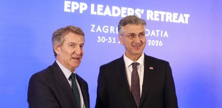 Alberto Núñez Feijóo con el primer ministro croata Andrej Plenkovic ayer en Zagreb