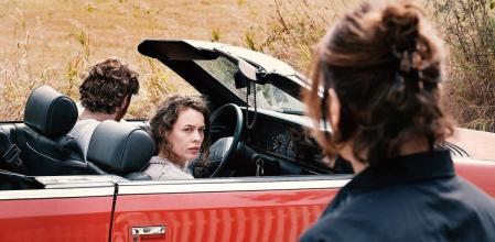 Fotograma de 'Mirrors No. 3', de Christian Petzold