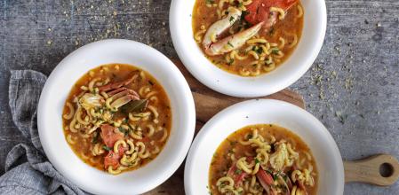 Fideos con cangrejo azul