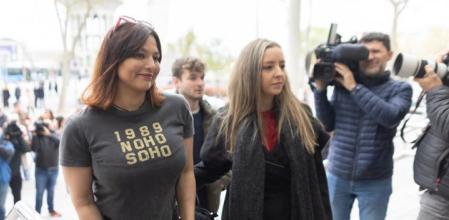 La actriz explota contra la posición de la Fiscalía que sostiene que no hay delito y aboga por la libre absolución del acusado