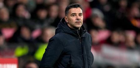 GIRONA, SPAIN - JANUARY 26: Michel, Head Coach of Girona FC, looks on during the LaLiga EA Sports match between Girona FC and Getafe CF at Montilivi Stadium on January 26, 2026 in Girona, Spain. (Photo by Alex Caparros/Getty Images)