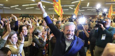 Jorge Azcóncelebra el resultat de les eleccions a l’Aragó,malgrat la pèrdua de dos diputats