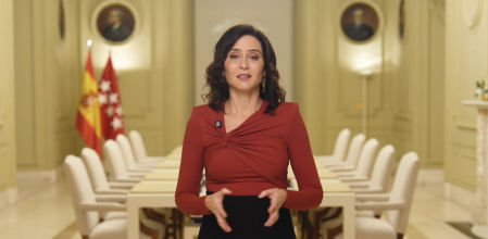 Ayuso comparece a través de un vídeo en la Gala por la prosperidad hispana.