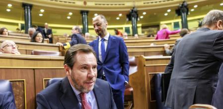 El presidente del Gobierno, Pedro Sánchez, El presidente del Gobierno, Pedro Sánchez, vuelve a enfrentarse dos meses después a la oposición del Congreso en una comparecencia sobre la crisis ferroviaria tras los accidentes de Adamuz (Córdoba) y Barcelona, y sobre la agenda internacional. Oscar Puente