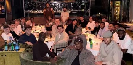 La plantilla al completo se reunió en una cena de hermandad