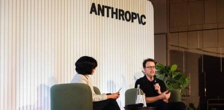 Dario Amodei, cofundador de Anthropic y director ejecutivo de la empresa de inteligencia artificial, se ha convertido en una de las voces que alerta del peligro por el mal uso de la IA&nbsp;