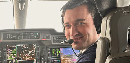 Jordi Gomis es piloto de avión