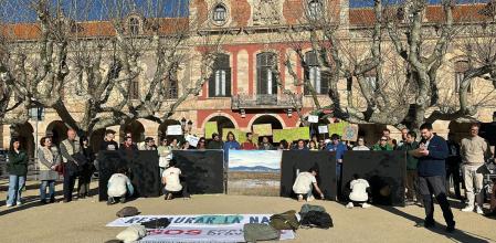 Acció de protesta en la puta del Parlament