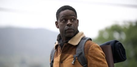 Sterling K. Brown es Xavier, un experto en seguridad que busca a su mujer.