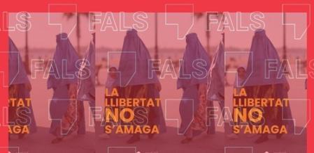 La foto de tres mujeres con burka en una playa no es Mallorca, es una imagen manipulada de Afganistán