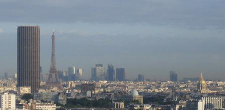 Vista de París, con la Torre Montparnasse en primer plano