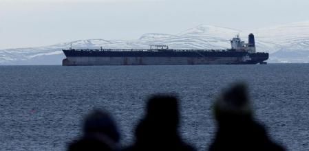 Un” buque fantasma” ruso por la costa de Escocia