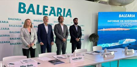 La dirección de la compañía, con Adolfo Utor al frente, este miércoles en Dénia&nbsp;