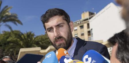 El exvicepresidente del Gobierno de Murcia José Ángel Antelo, ha sido cesado por la dirección nacional del partido.