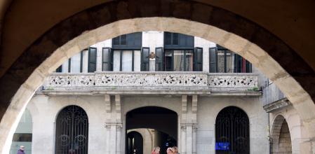 Fachada del Ayuntamiento de Girona.