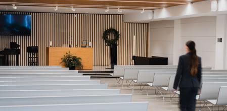 El grupo funerario adapta las salas de sus tanatorios a las diferentes creencias