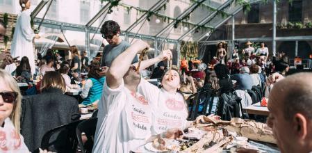 ‘Calçotada’ en el Poble Espanyol