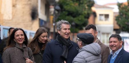 Feijóo, de paseo por León en campaña electoral