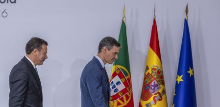 Pedro Sánchez, junto al primer ministro portugués, Luís Montenegro, el viernes en La Rábida (Huelva)&nbsp;