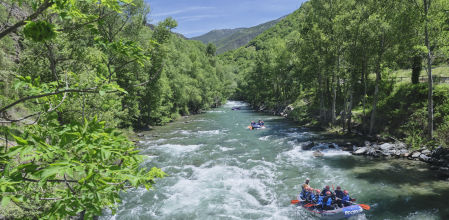 El kayak, el hydrospeed y las propuestas de aguas tranquilas complementan la oferta de actividades acuáticas en las comarcas de Lleida 