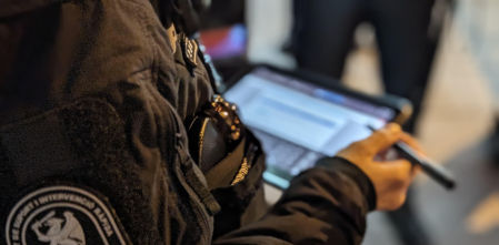 L'Hospitalet prueba un sistema para asignar citas previas de manera automática en los trámites de extranjería