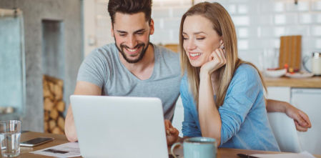 Las 7 mejores cuentas conjuntas para compartir beneficios y regalos este verano