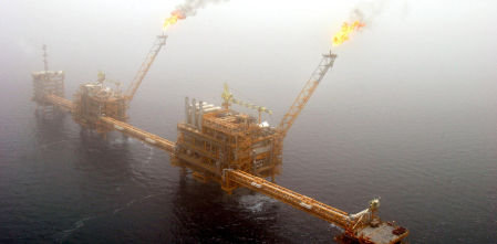 Petróleo y libertad: ¿qué hay tras el largo conflicto entre EE. UU. e Irán?