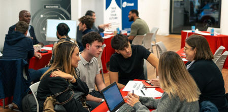 Más de 100 empresas y profesionales se unen en un encuentro estratégico de empleabilidad