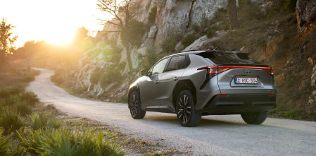 Nueve coches SUV eléctricos con tracción 4x4 y una gran dosis de potencia