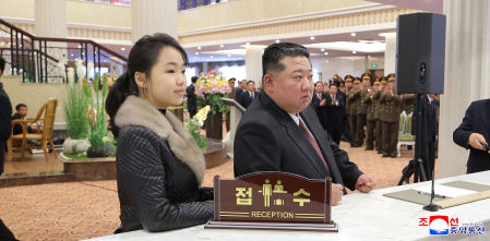 Kim Jong Un posiciona a su hija adolescente como sucesora en Corea del Norte