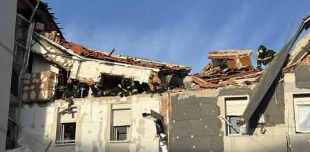 Una fallecida y 9 heridos en el derrumbe de un edificio en Madrid tras una explosión de gas
