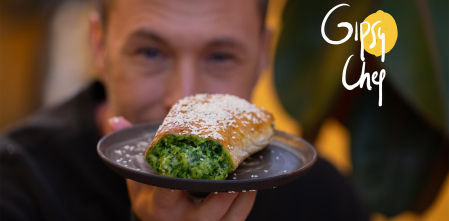 Gipsy Chef transforma la clásica spanakopita griega en un bocadillo imposible