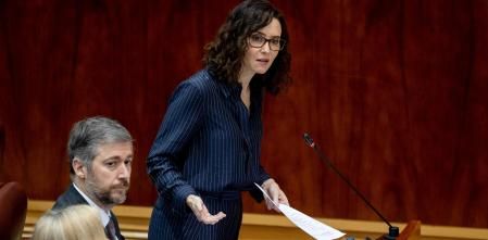 Ayuso acusa a Sánchez de “cargarse” la España de Felipe González y de ayudar a sacar a presos de ETA