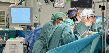 Cirugía innovadora: Vall d'Hebron extirpa un tumor hepático inoperable