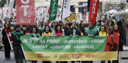 Miles de docentes valencianos exigen a Educación una “negociación real y efectiva”