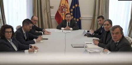 Albares advierte de la peligrosidad de los ataques a Irán: “No sabemos adónde puede llevarnos”