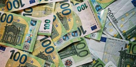 ¿Se puede donar dinero en efectivo en España o tiene que ser por transferencia? ¿Y en Catalunya?