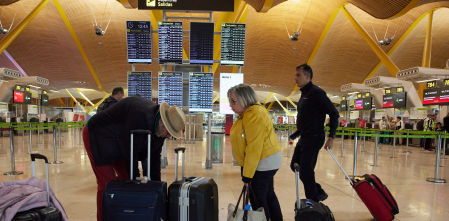 Un nuevo autobús nocturno unirá las terminales de Barajas con la parada de Avenida de América