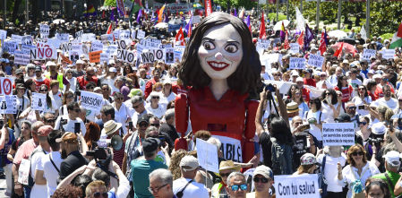 Sindicatos y asociaciones vecinales convocan una manifestación el 8 de febrero por la sanidad