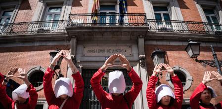 La Fiscalía pide vetar desde España el acceso a webs extranjeras que ofrecen madres de alquiler