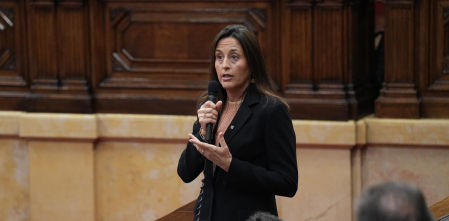 La consellera Esther Niubó deberá ser operada de urgencia y estará unas semanas en recuperación