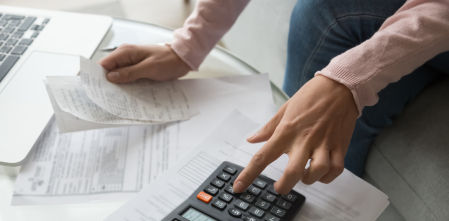 De un sueldo de 30.000 euros brutos, ¿cuánto se va en impuestos y Seguridad Social?