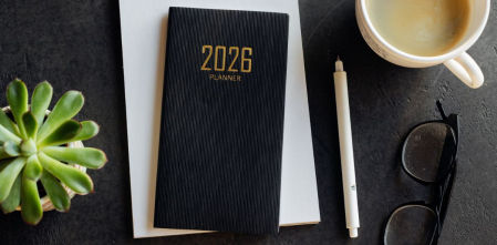 El truco para que 2026 no sea un caos: 10 agendas y calendarios bonitos, literarios y rebajados para organizar tus días sin agobios