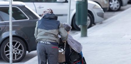 El Supremo absuelve a una mujer que desatendió a un hombre impedido pero pide cambiar la ley para que no suceda de nuevo
