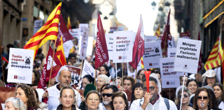 Pulso de los médicos al Gobierno y las autonomías por un estatuto propio