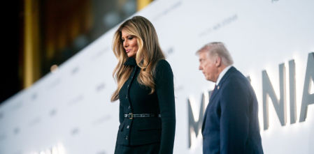 Trump arropa a Melania en la presentación de su documental: ”Es una buena influencia para mí”